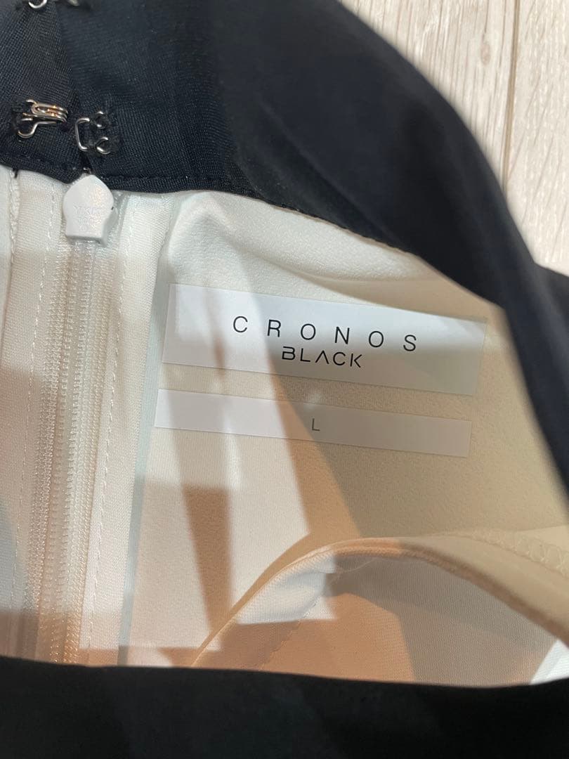 クロノスブラック　ワンピース　ラインドレス　Lサイズ