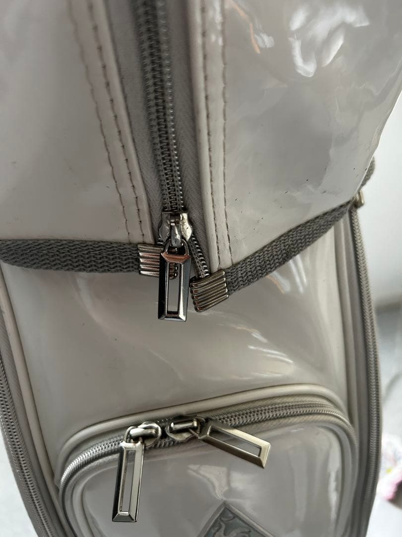 LE COQ SPORTIF エナメルキャディバッグ ホワイト