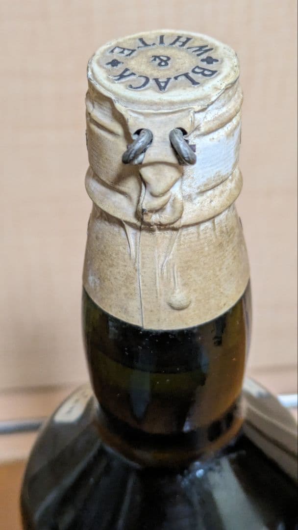 ウィスキー　BLACK＆WHITE　　古酒