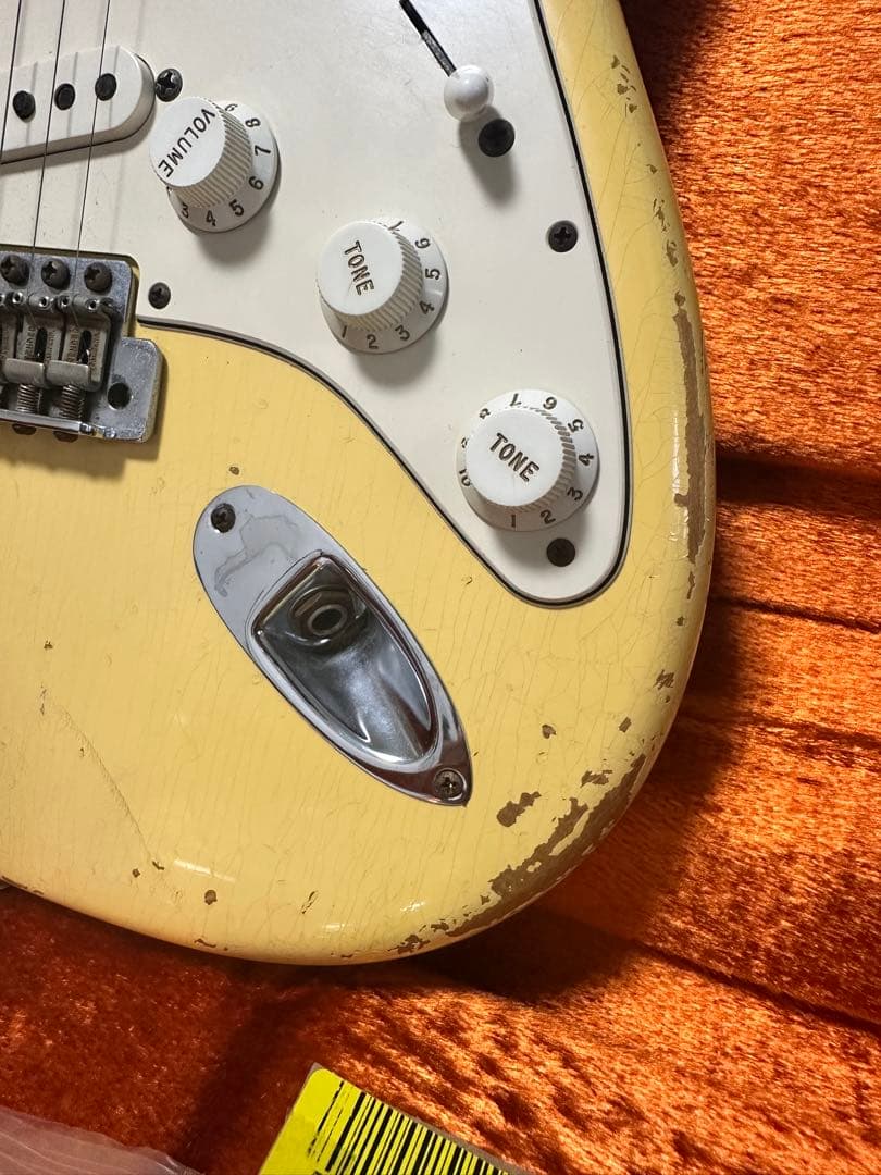 ギター Stratocaster Vintage White Revers Head