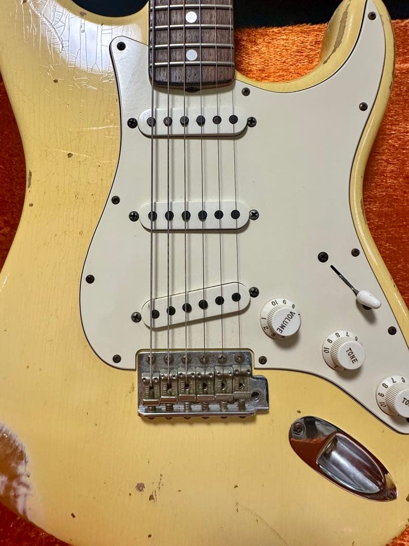 ギター Stratocaster Vintage White Revers Head
