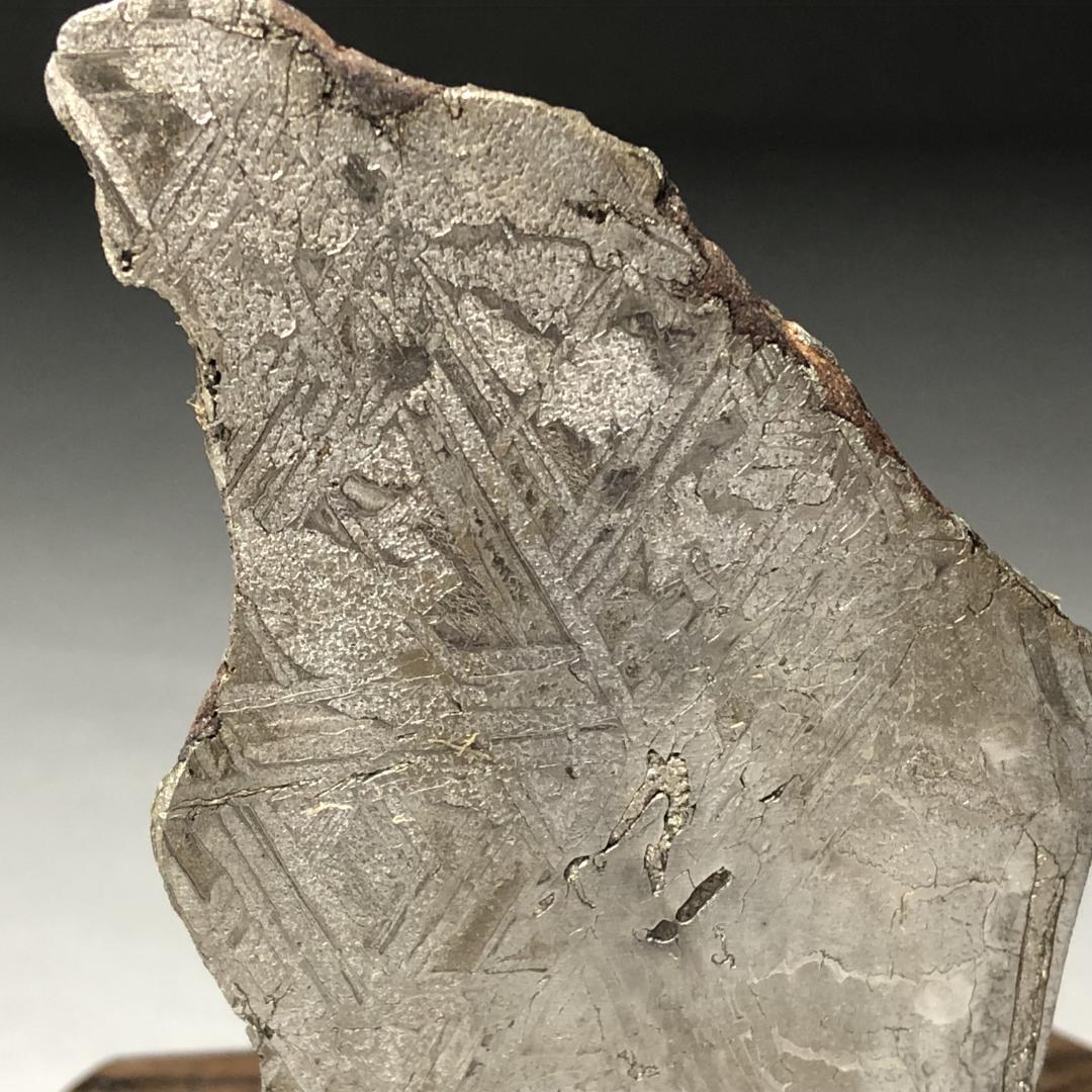 m*n様 アルタイ隕石 鉄隕石　外皮付き隕石　エンドカット　原石　重さ約231ｇ