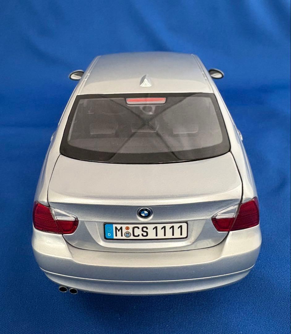 京商　 3シリーズ ミニカー　E92 1/18 シルバー