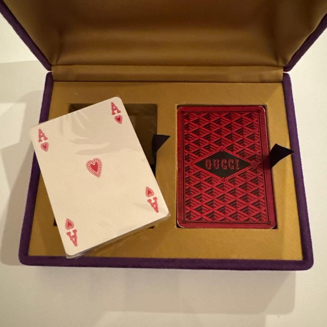 GUCCI トランプセット 紫色 ケース付き