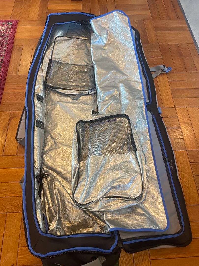 Burton ボードケース 156cmホイール付き グレー/ブラック美中古