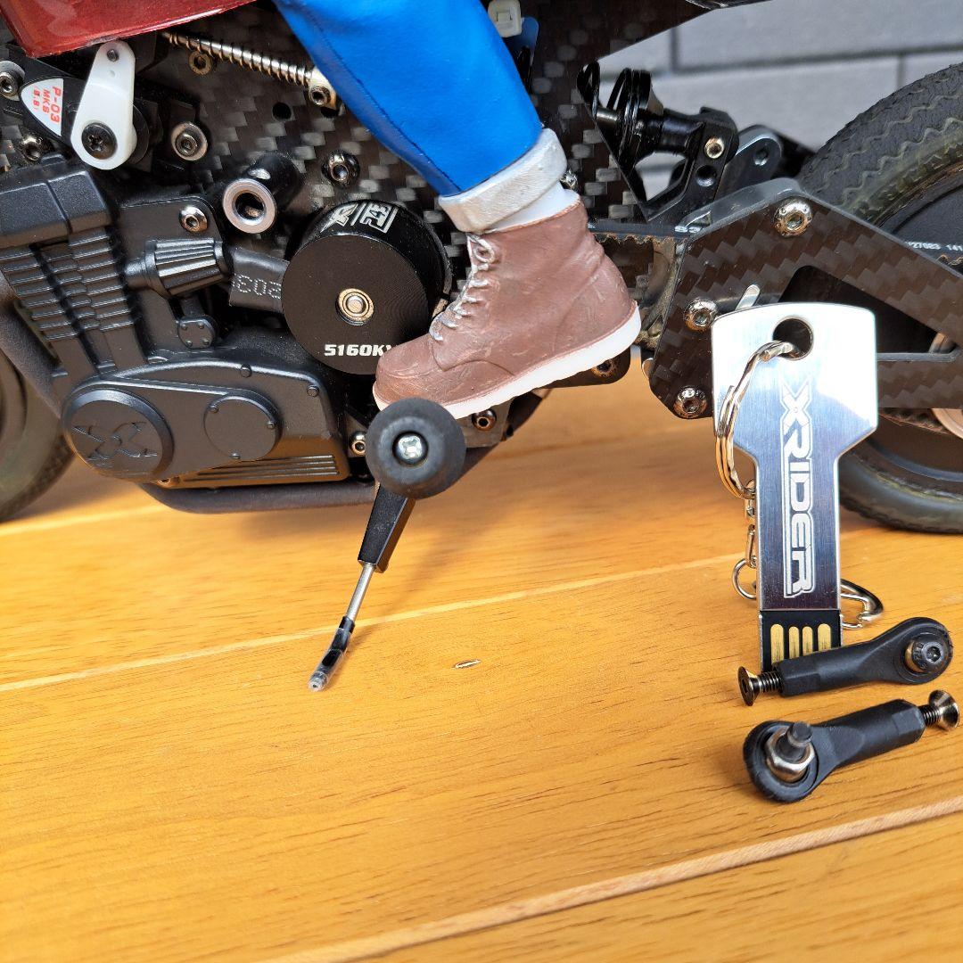 カフェレーサー 1/8スケール フィギュア付き