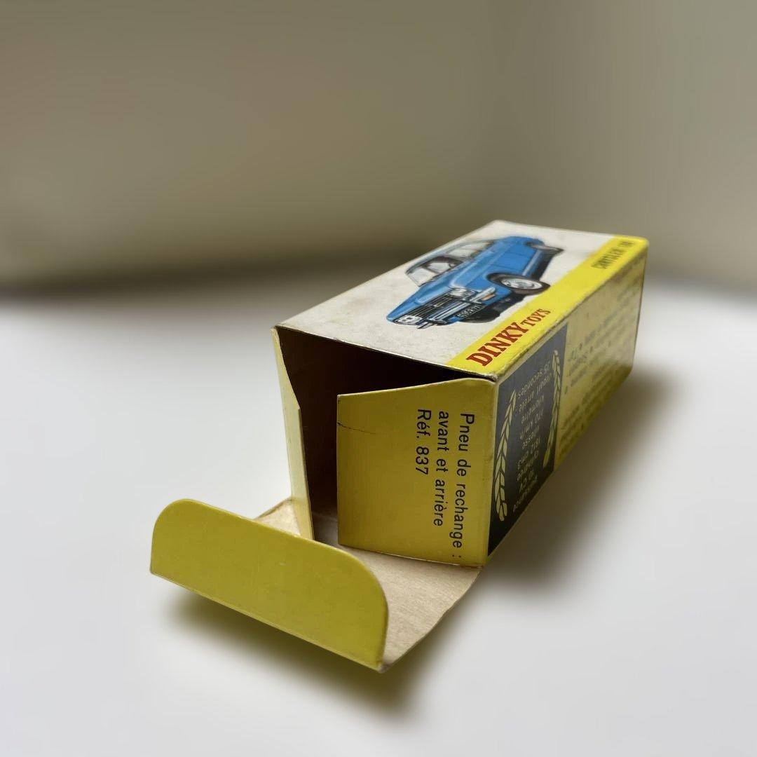 フランスディンキー（France DINKY ）クライスラー 180