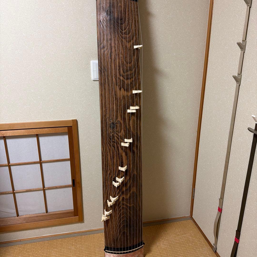 箏　琴　13絃　くり甲　綾杉彫