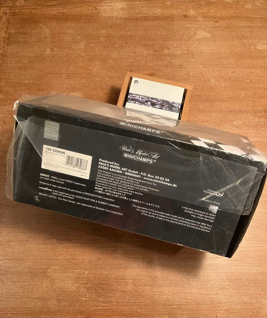 1/18  3.0 CSI（E9）クーペ 1972 ホワイト 希少美品