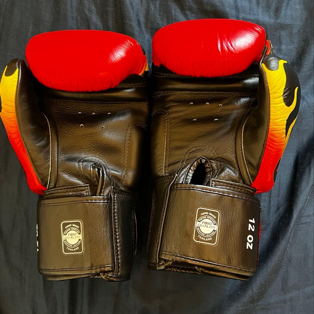 TWINS グローブ　フレイム柄　非売品　12OZ