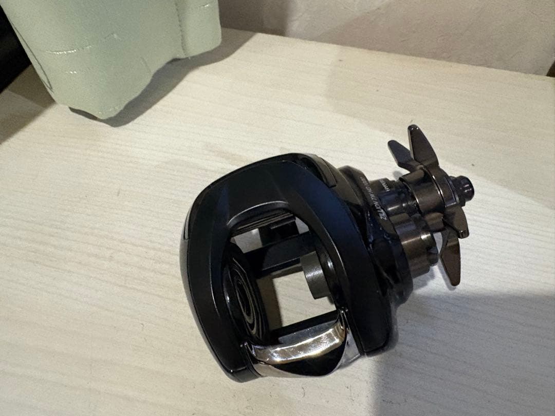 ★☆ダイワ　22ジリオンTW HD 1000 XH ボディ　超美品