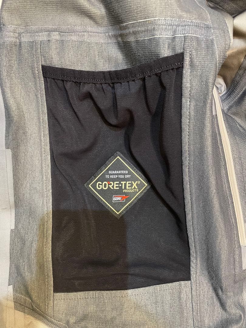 armada ZEROゴアテックスProジャケ/M（日本Ｌ）年内30日までの出品