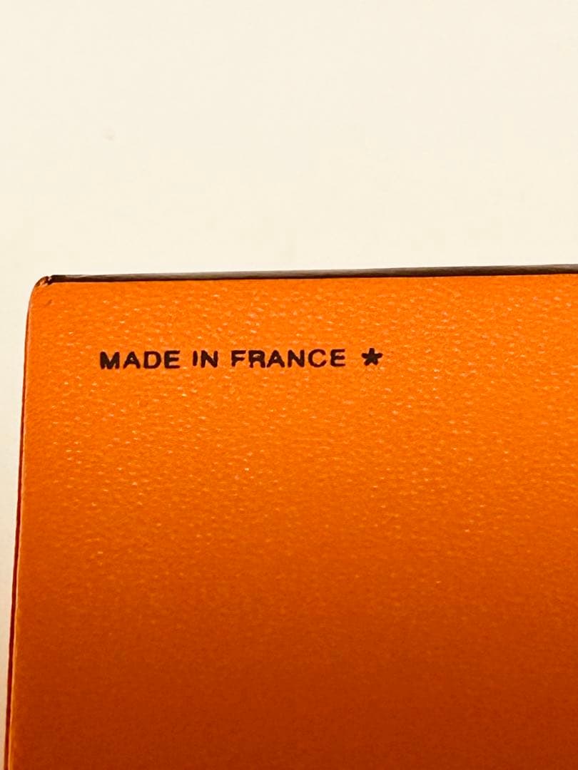 HERMÈS レッド メモ帳(付け替えリフィル付)