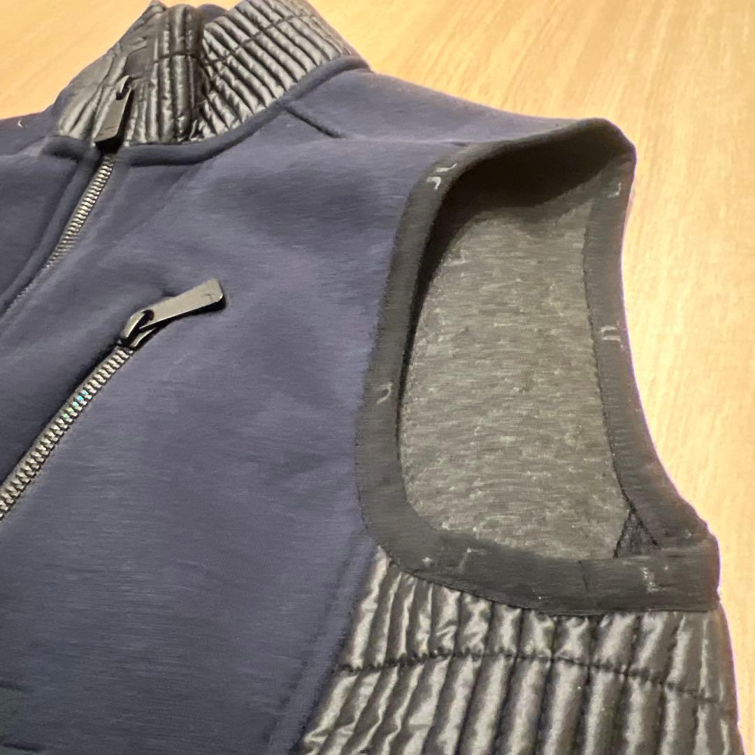 再値下げ！J.LINDEBERGネイビーベスト S