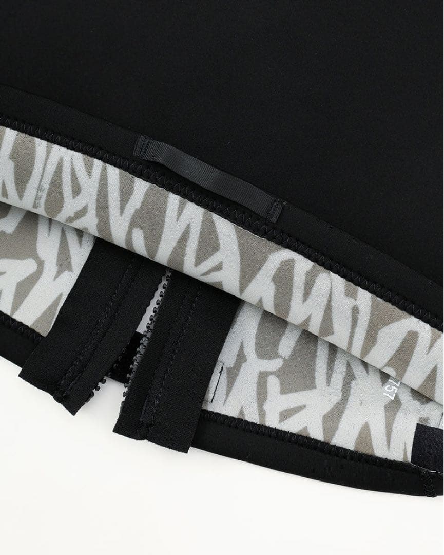 処分価格　サイズS タッパー　RVCA 新品4