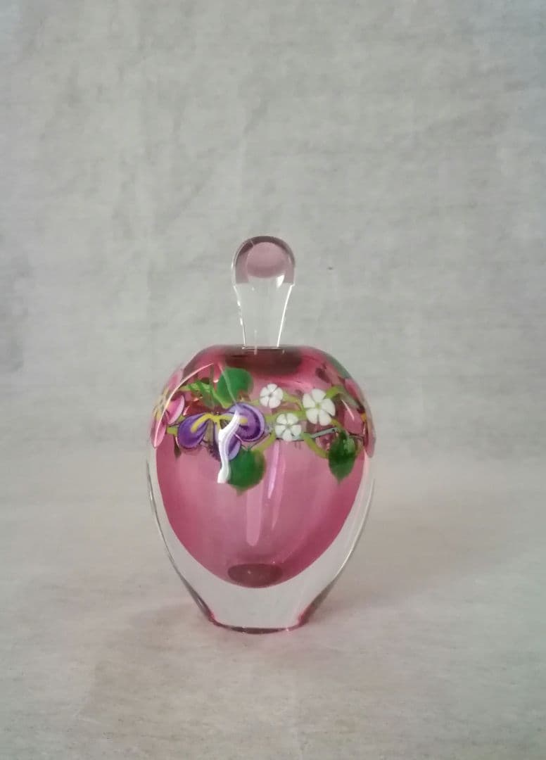 ZelliqueStudio　色ガラス花文パフュームボトル　香水瓶　アートガラス