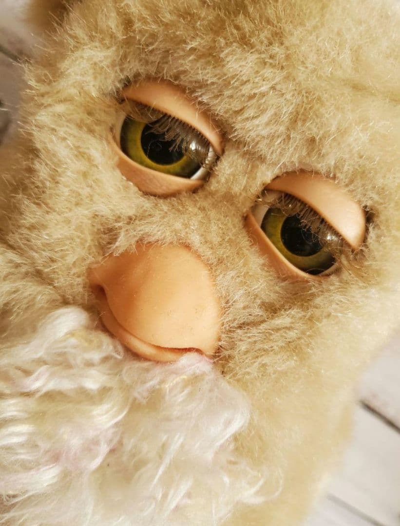 ☆ファービー2☆　英語版　【訳あり】　◇◆足と電池蓋に破損あり◇◆