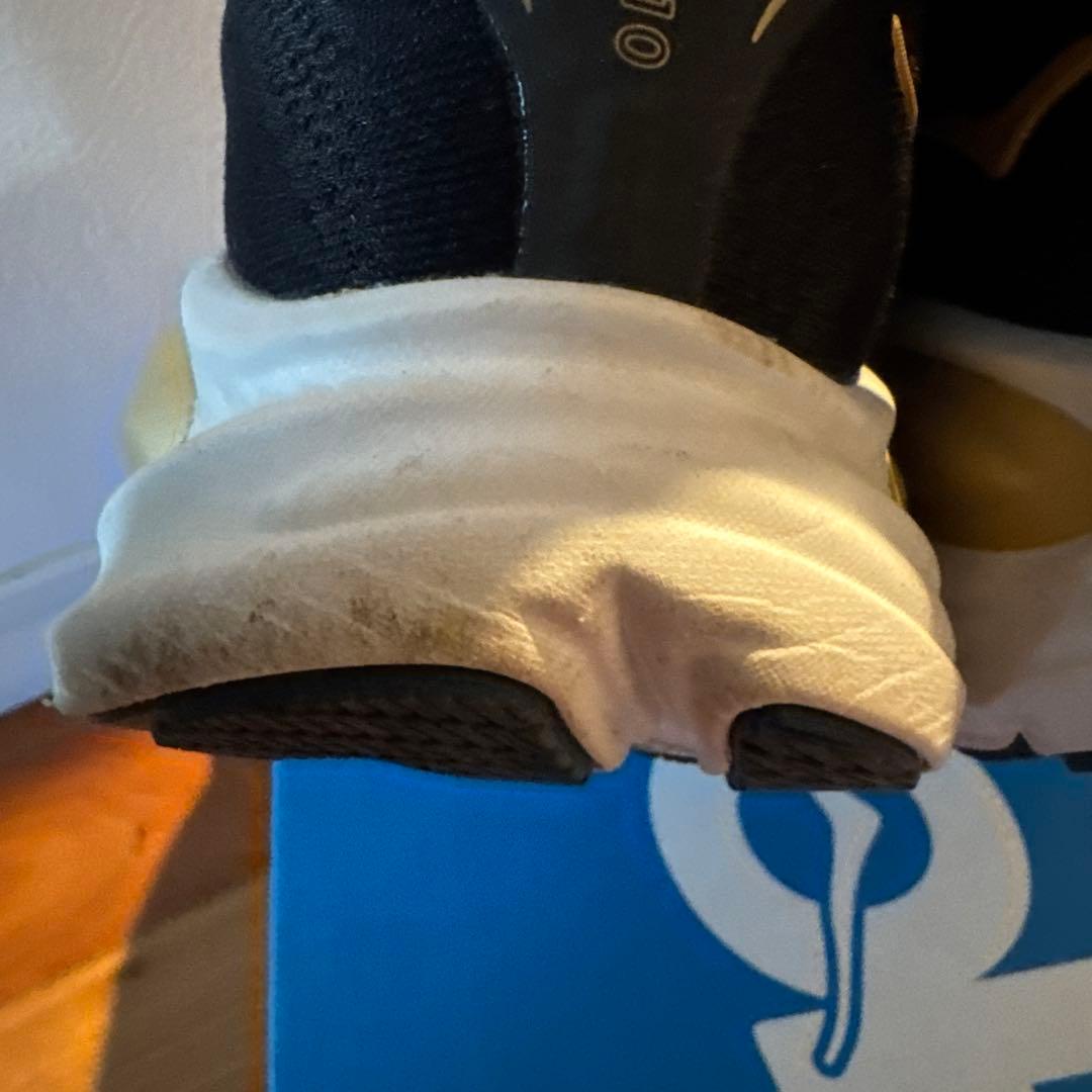 HOKA スニーカー クリプトン10ブラック/ゴールド