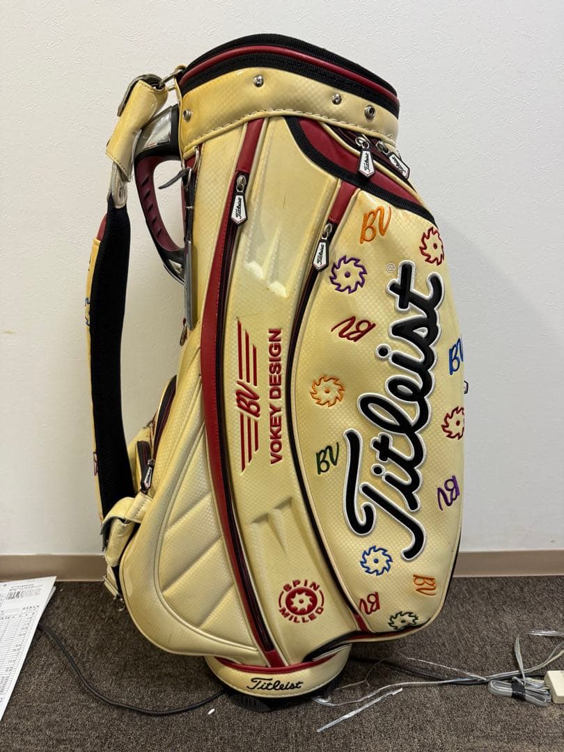 タイトリスト　エナメルキャディバッグVOKEY DESIGN