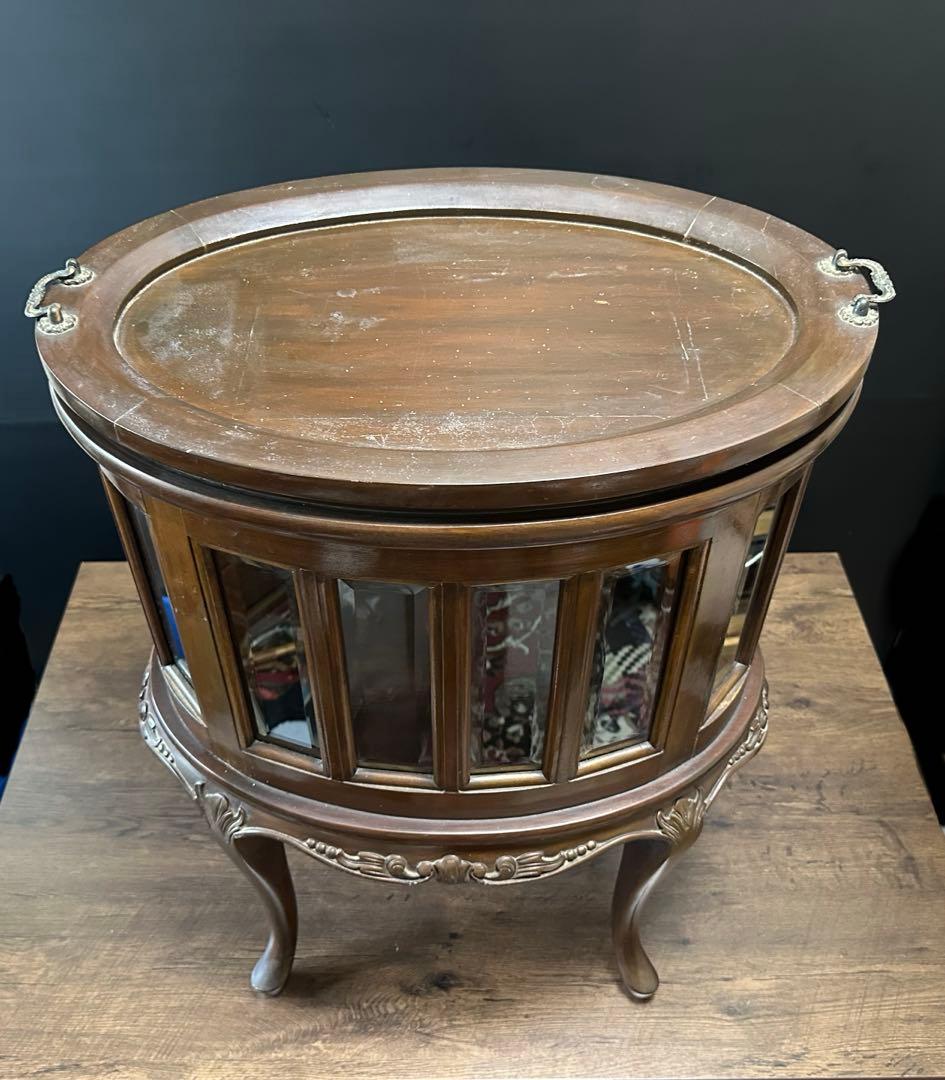 英国アンティーク　ティーキャビネット