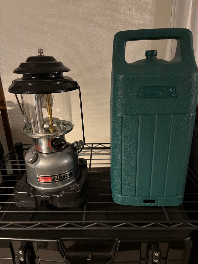 コールマン　Unleaded II ランタン シルバー　ケース付き
