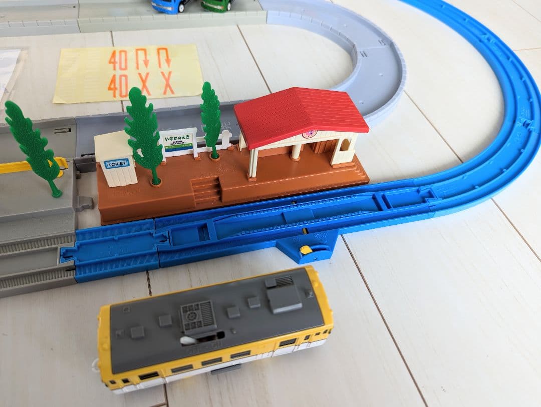 プラレール プラロードベーシックセットA キハ40系広島色モータートミカトラック