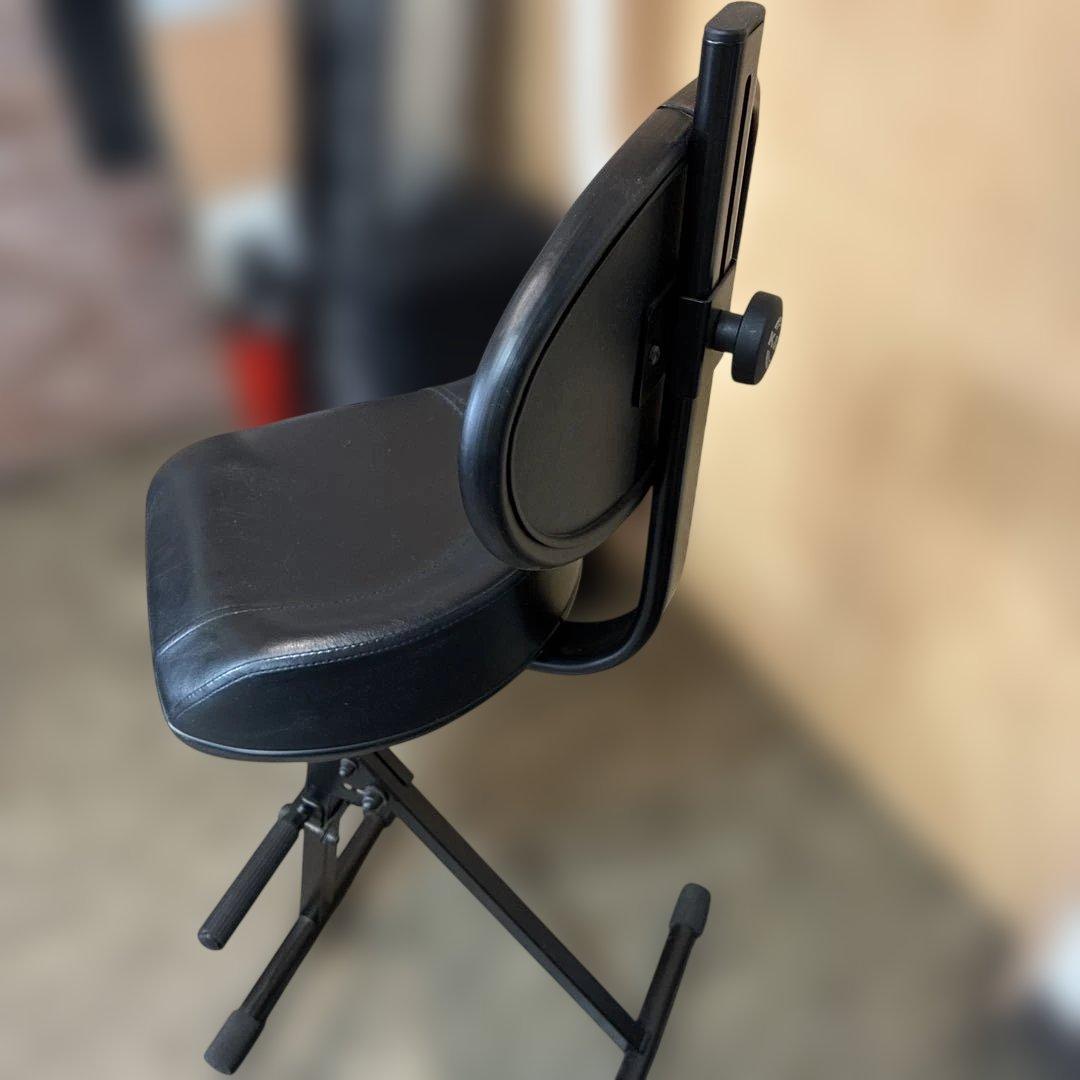 ケーアンドエム K&M 14047 スツール　背もたれ付き　ギター演奏用　椅子