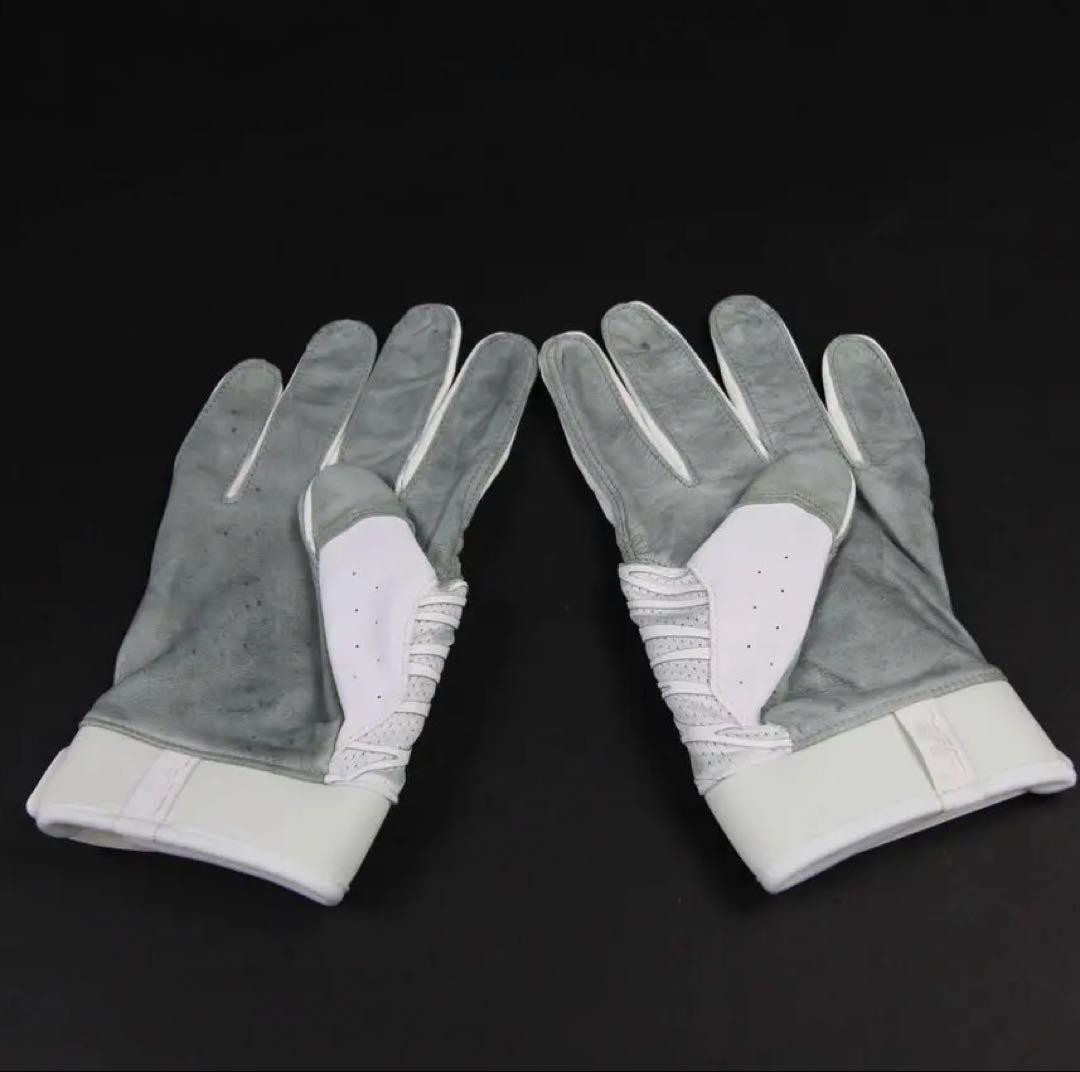 期間限定セール‼️UNDER ARMOUR SPOTLIGHT LEATHER