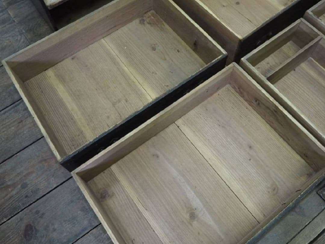 1034 アンティーク　杉の小箪笥　タンス　引き出し　チェスト　収納棚　レトロ