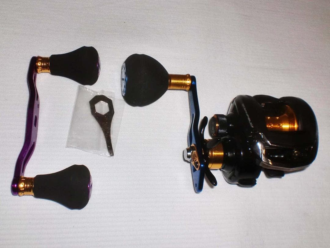 アブガルシア（Abu）　オーシャンフィールド７【右巻き】スペアハンドル付き　新品