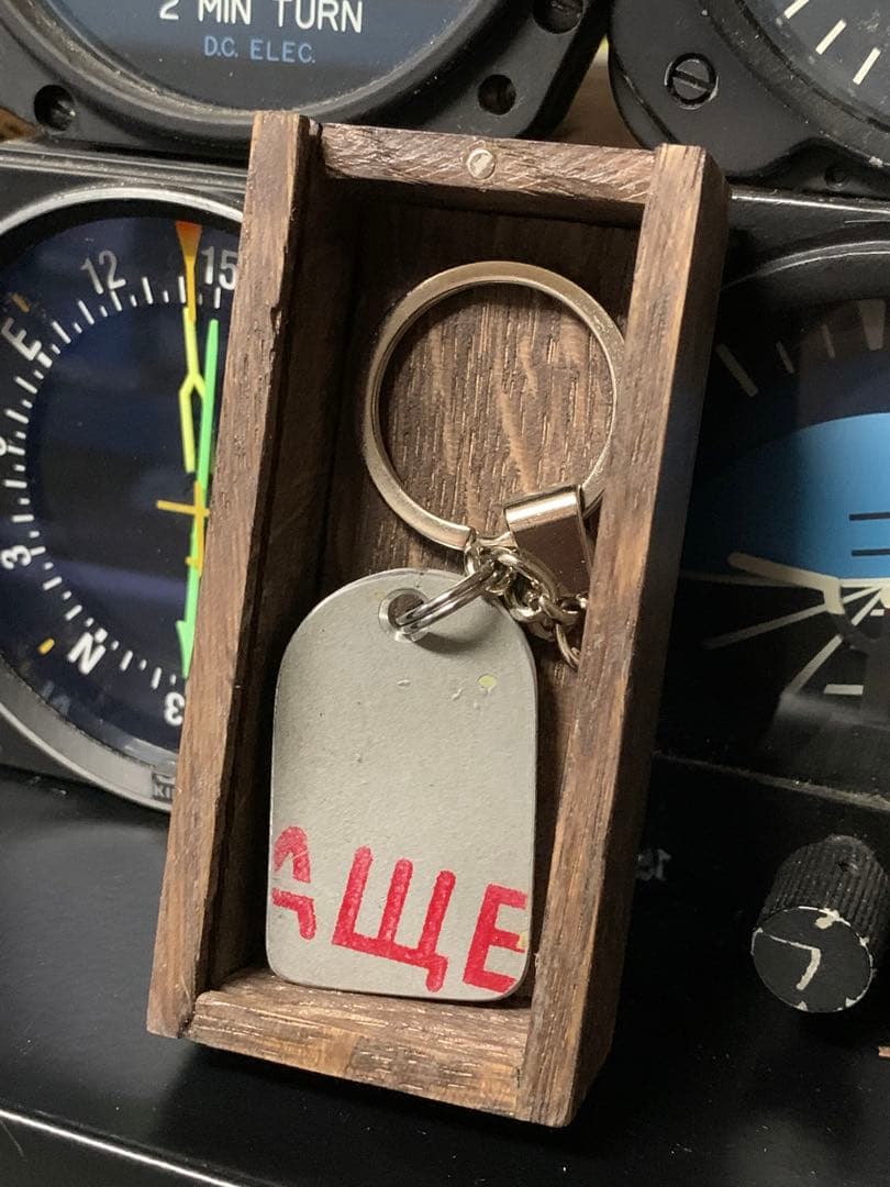 ロシア空軍 攻撃ヘリコプター Ka-52 タグ キーホルダー  厚め