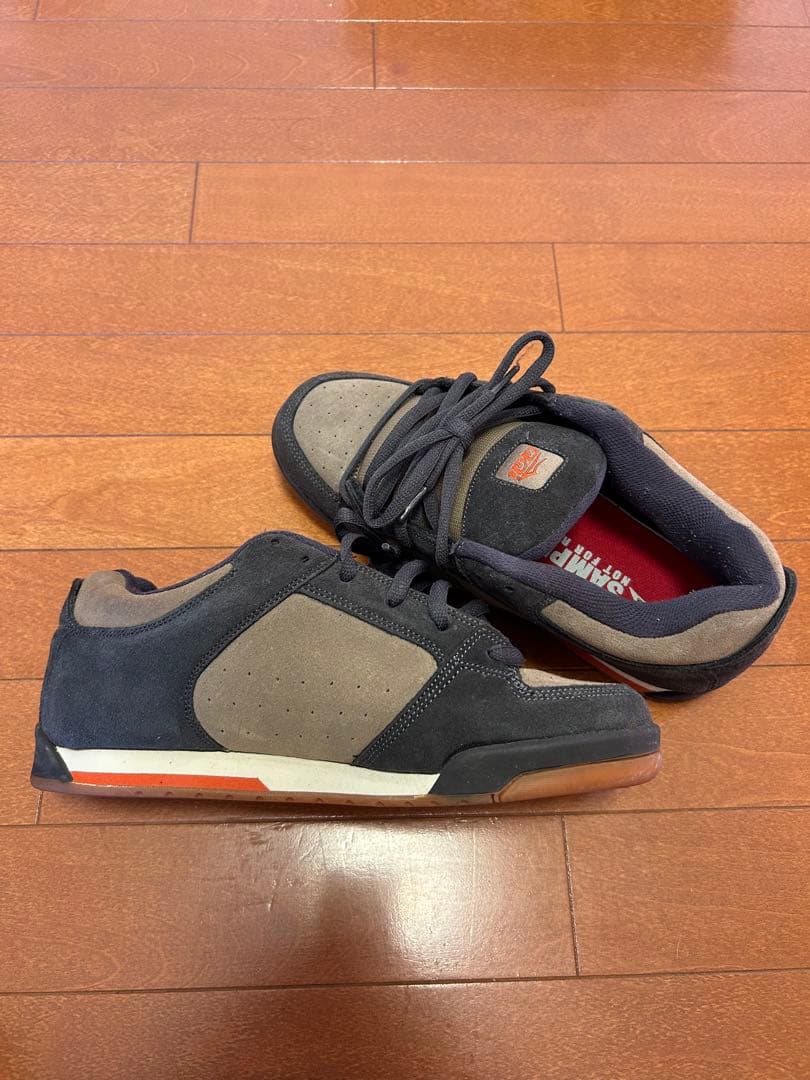 スケートボード Lakai HOWARD 3 27.0