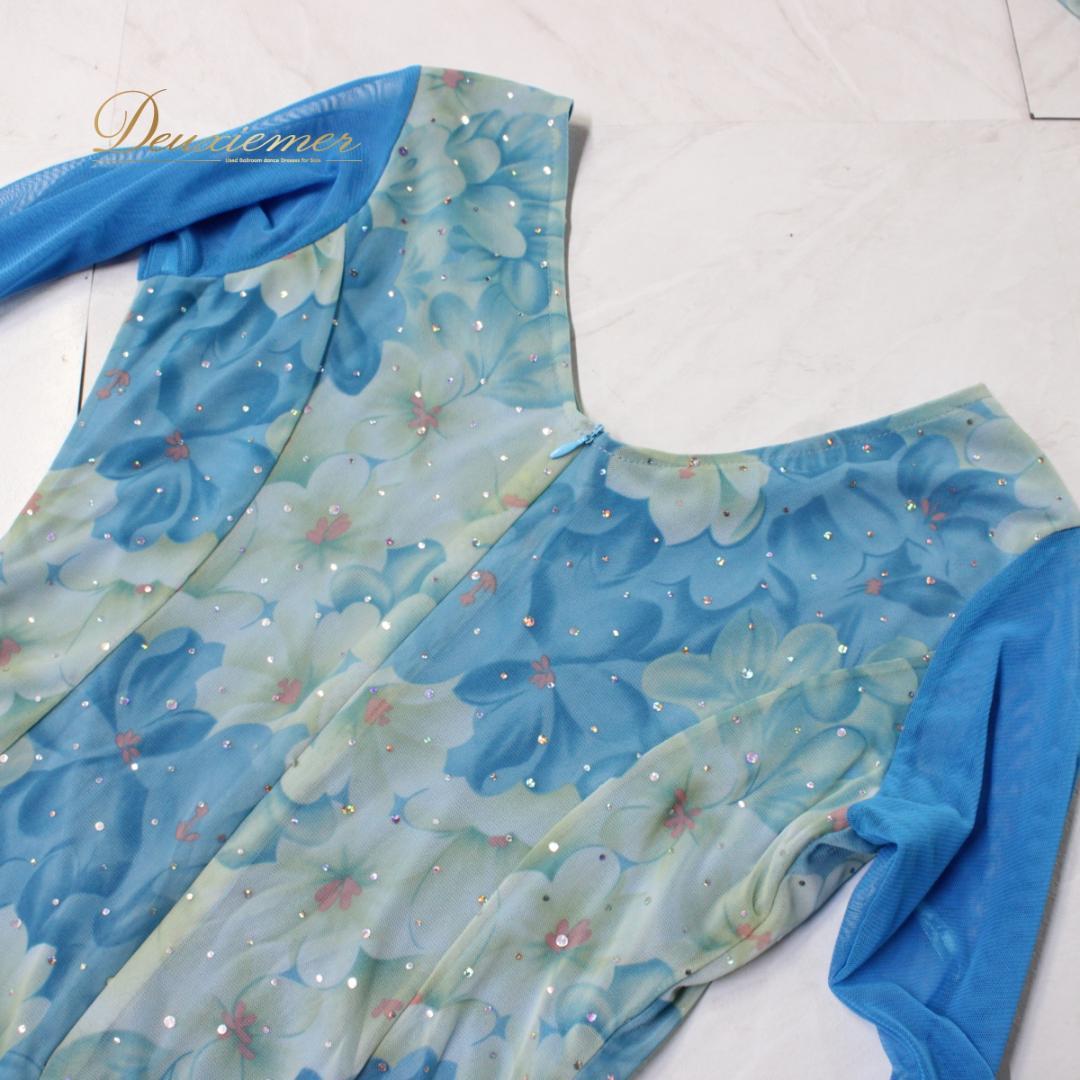 【美品 社交ダンス衣装】ワンピース ドレス 水色 ライトブルー チョーカー 長袖