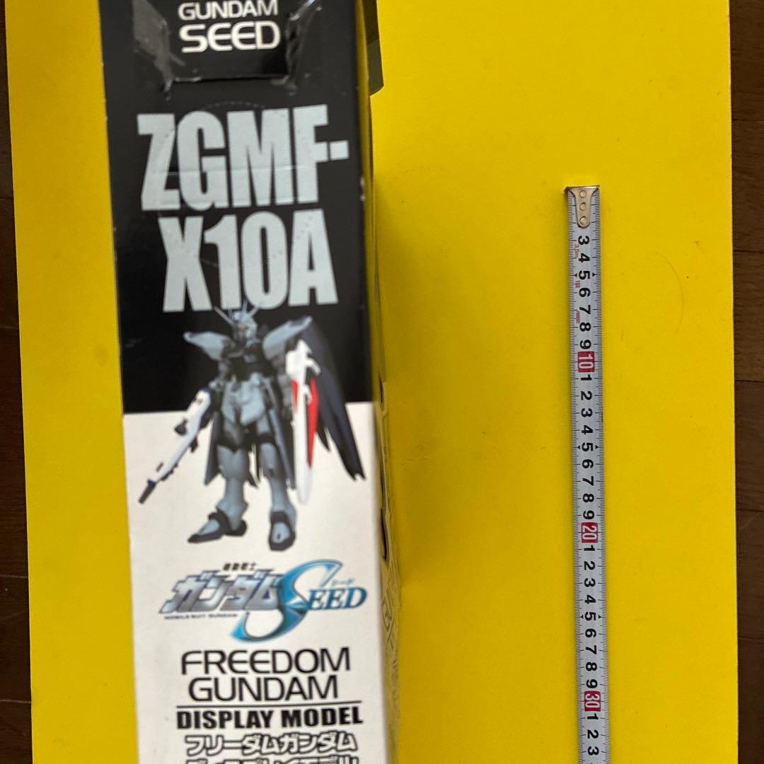 ね*ン様 フリーダムガンダム ディスプレイモデル　未開封　豪華おまけ付