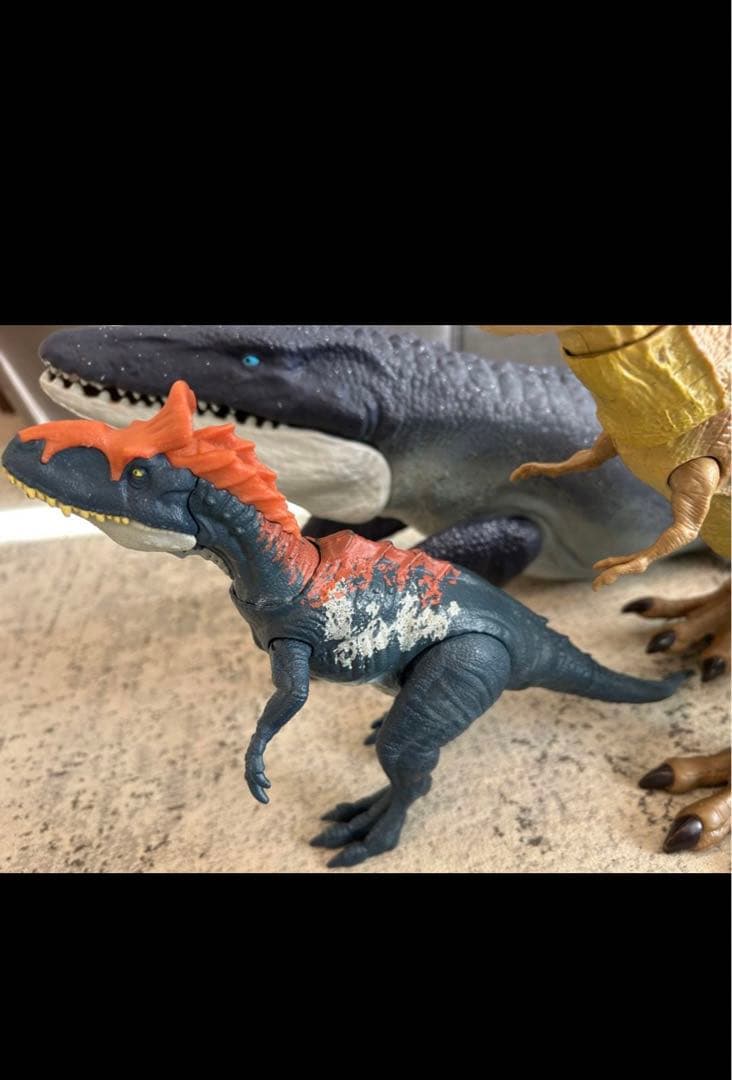 恐竜フィギュアセット 13体　マテル