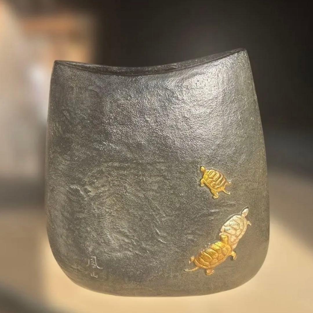 金色の鶴と亀の象嵌　花器 置物　高岡銅器
