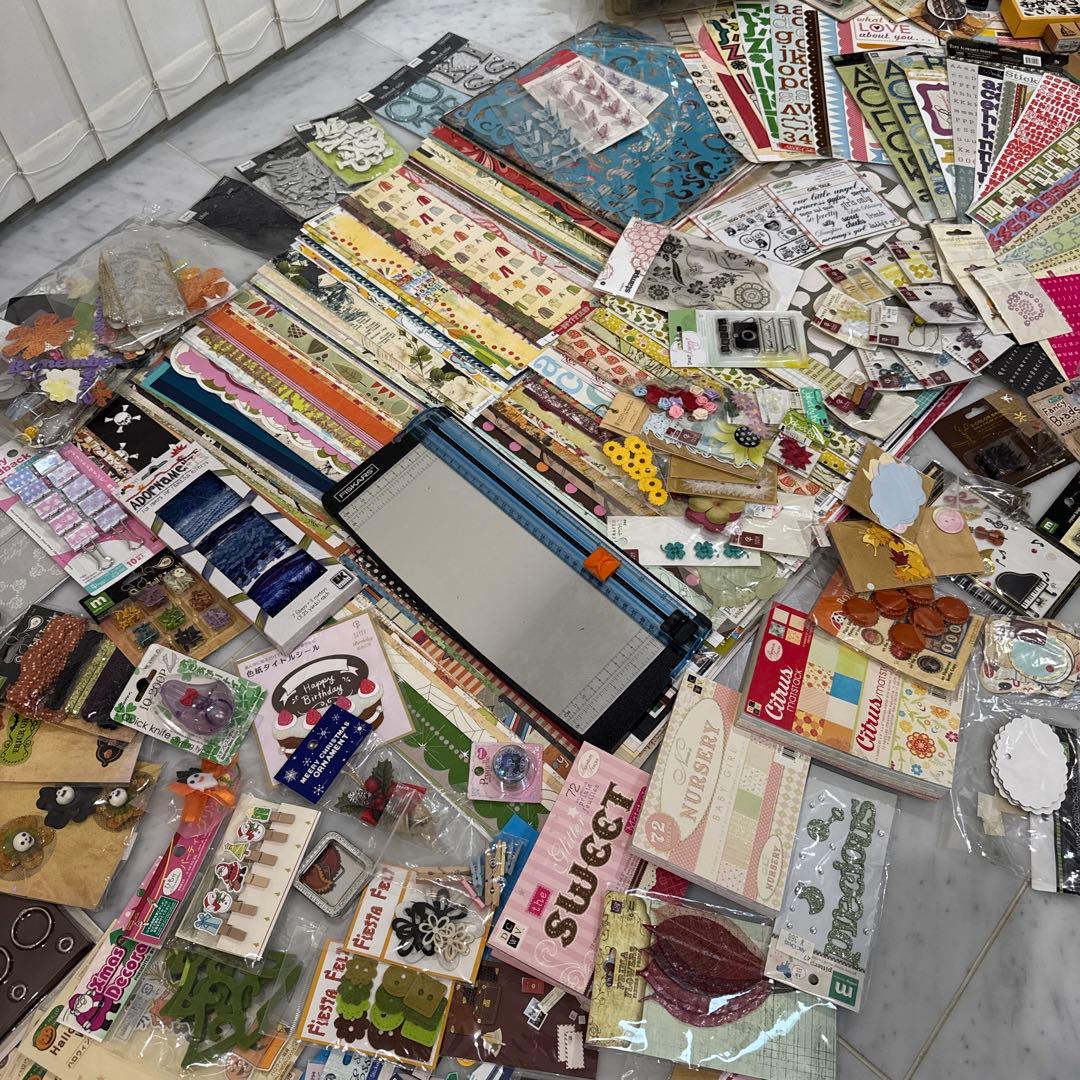 超お得　スクラップブッキング用品大量　12インチペーパー290枚以上　超お得