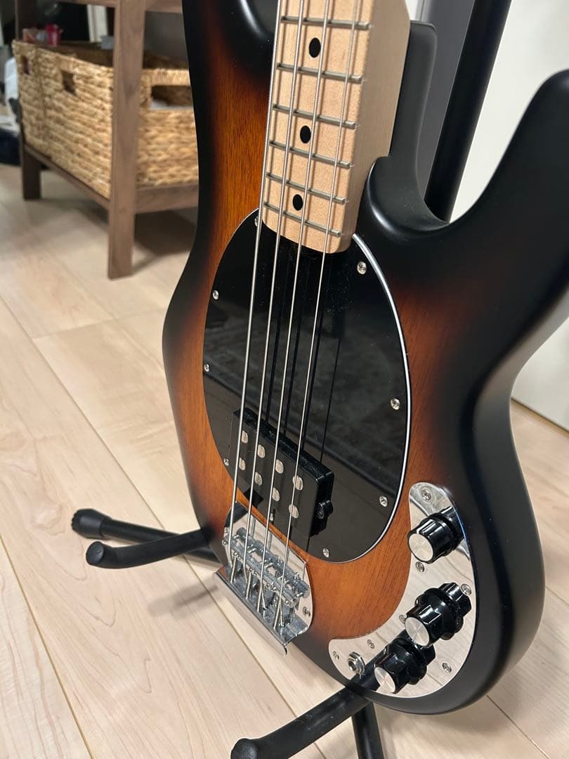 ベース Sterling by MUSICMAN S.U.B. Series Ray4