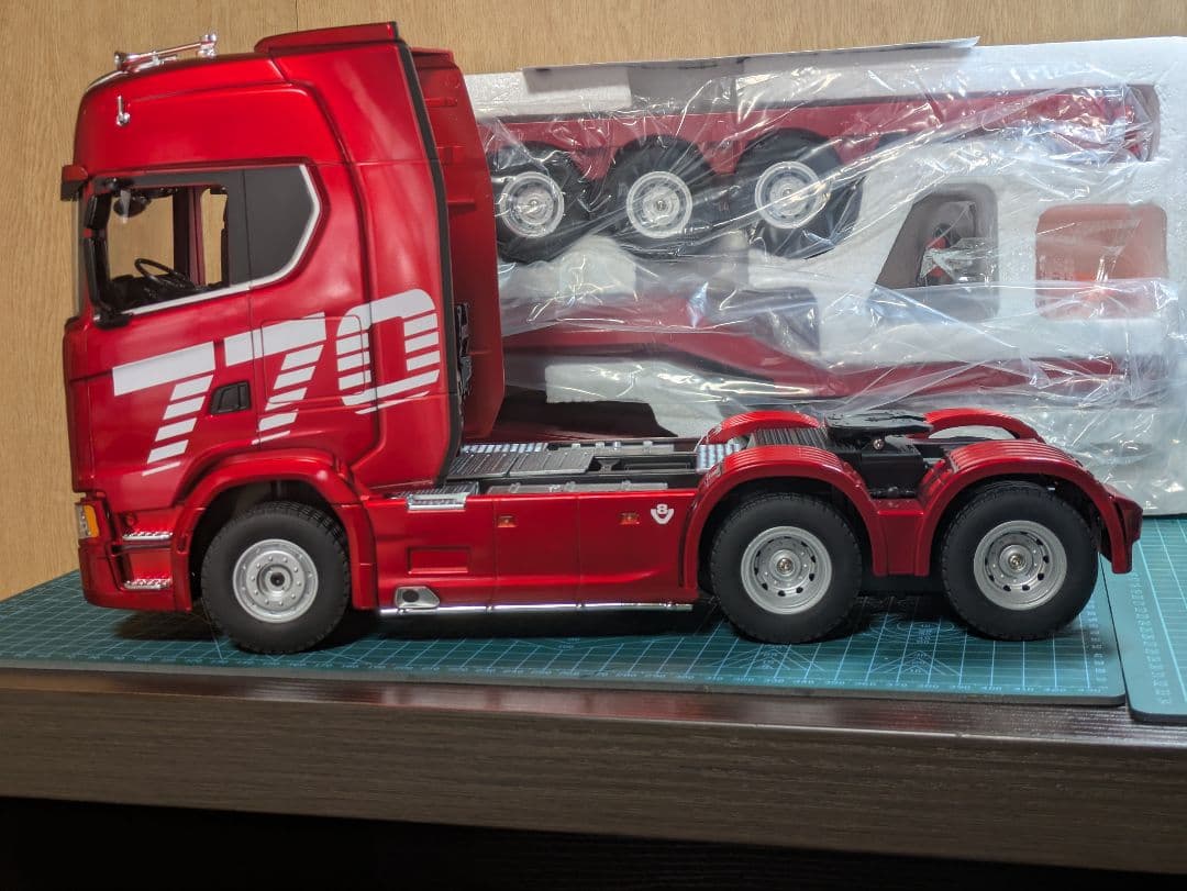 大幅値下げラジコン1/18Sスカニア770sトレーラーヘッド、トレーラーセット