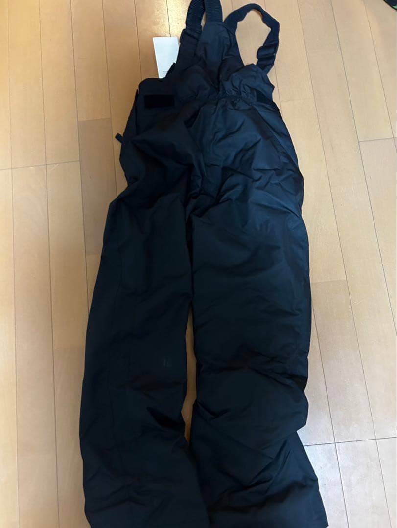 子ども用スキーウェア 上下セット　新品