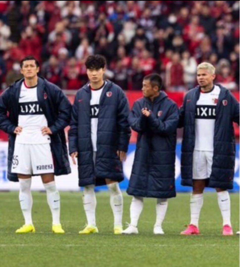 【選手/スタッフ絶賛着用中】鹿島アントラーズ　ダウンコート　選手支給品　新品②