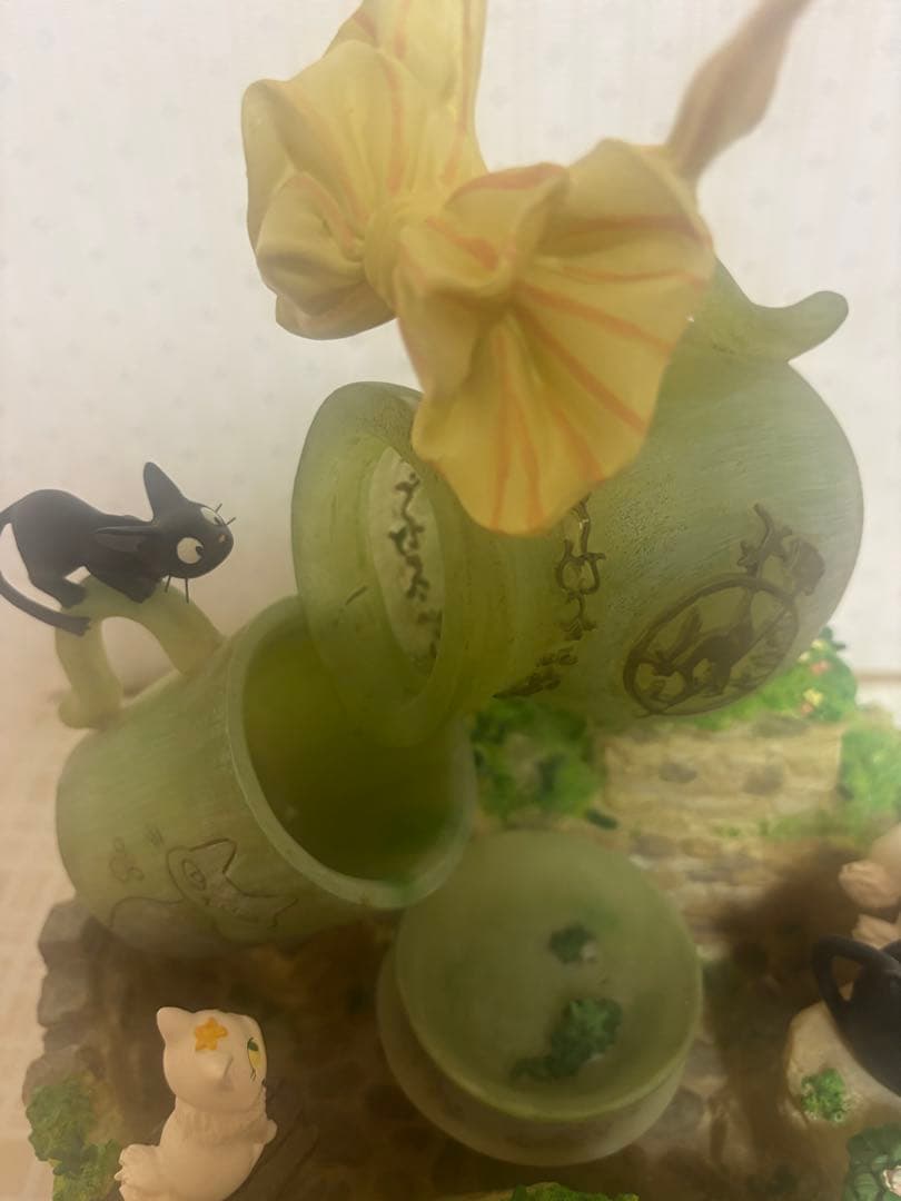 スタジオジブリ　魔女の宅急便　ウォーターガーデン　置物