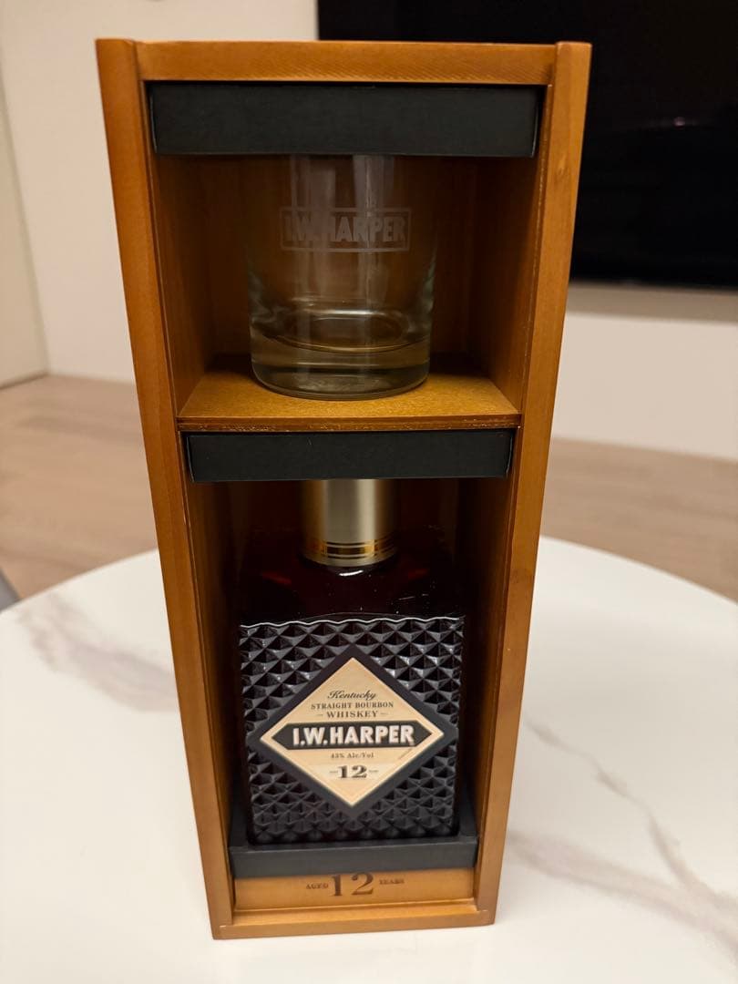 I.W. HARPER 12年 ウイスキー グラス付き 木箱