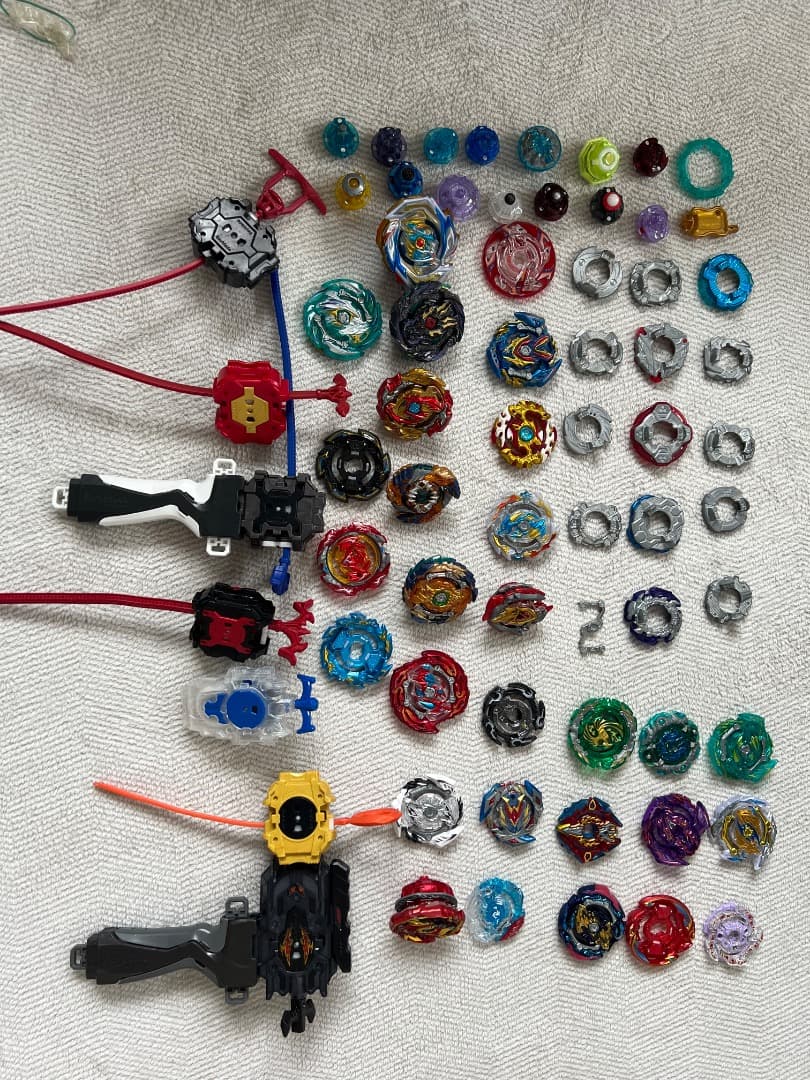 ベイブレードバースト　ベイランチャーまとめ売り気になったらコメントください