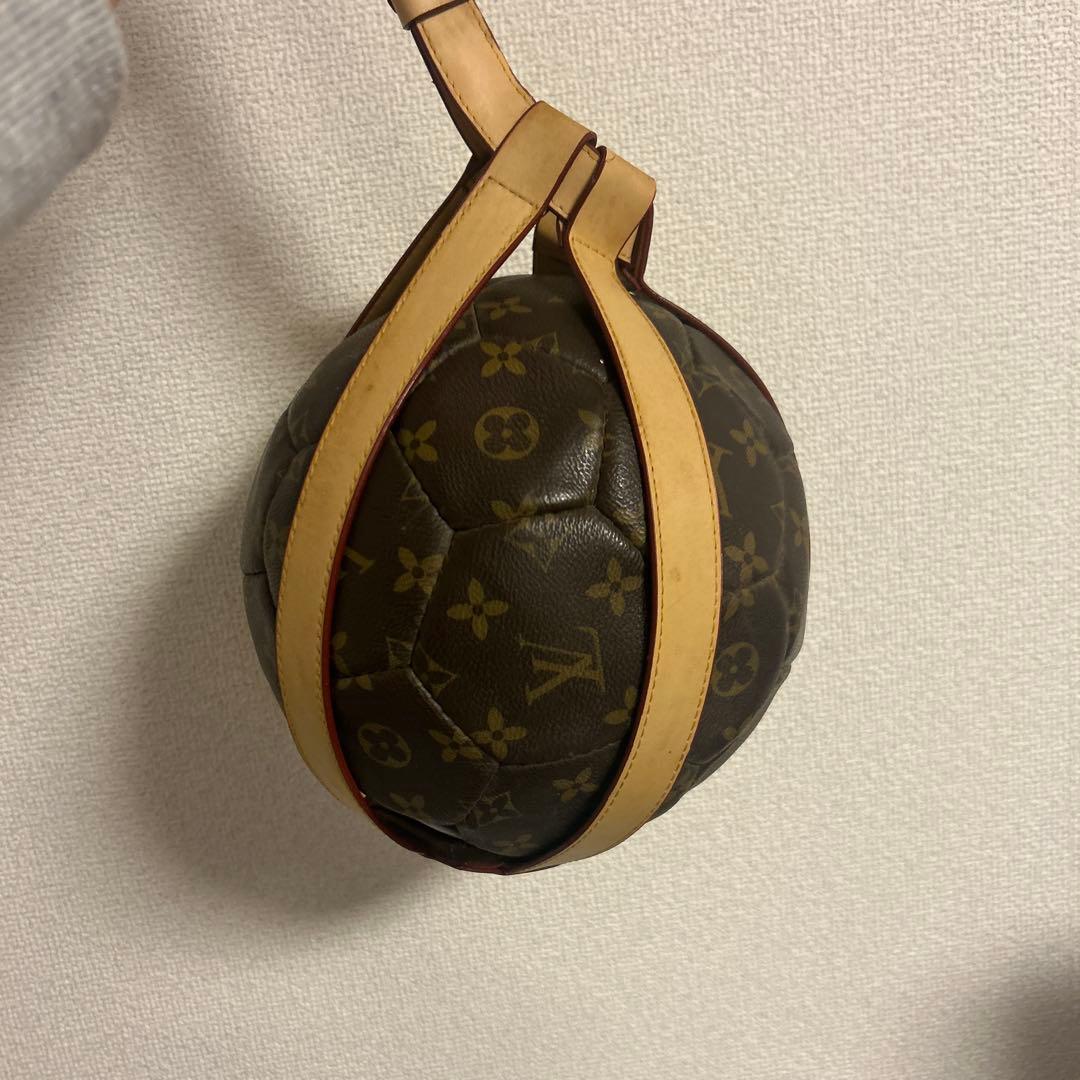 ルイ・ヴィトン　ロゴ　サッカーボール　2002年日韓ワールドカップ