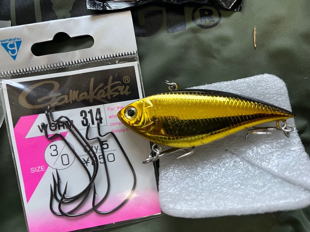 リール SHIMANO AXIS100 RH450