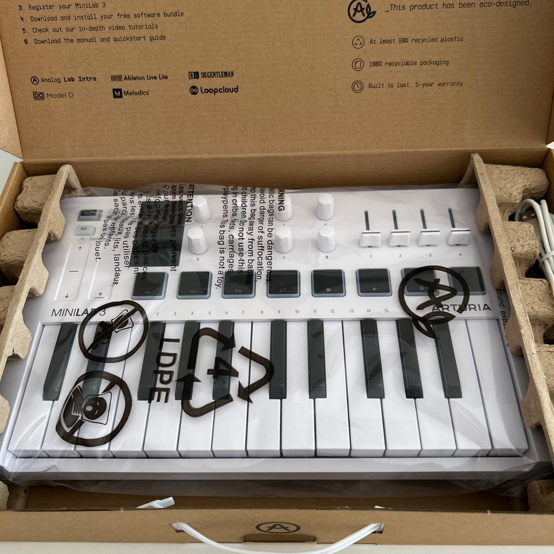 【美品】ARTURIA MiniLab3 MIDIキーボード　DTM アートリア