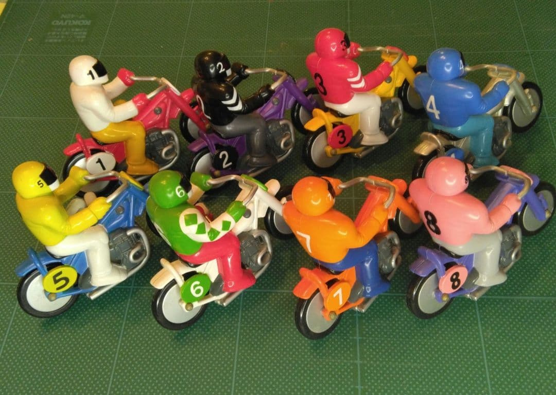 オートレース フィギュア おもちゃ レトロ 1号車~8号車