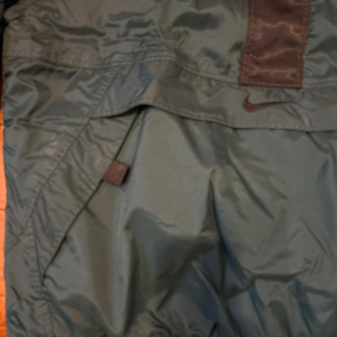 スノーボード　ウェア上下　NIKE SKECHERS バック付き