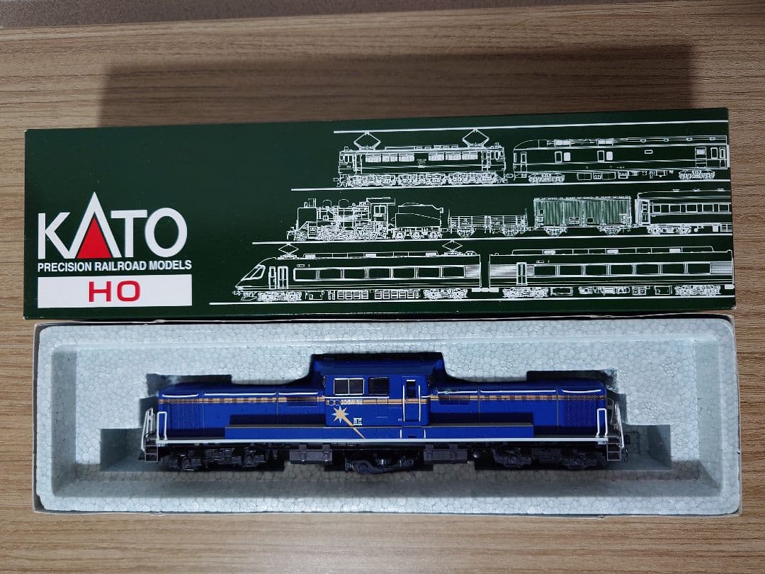 KATO HO 1-704 DD51 北斗星色